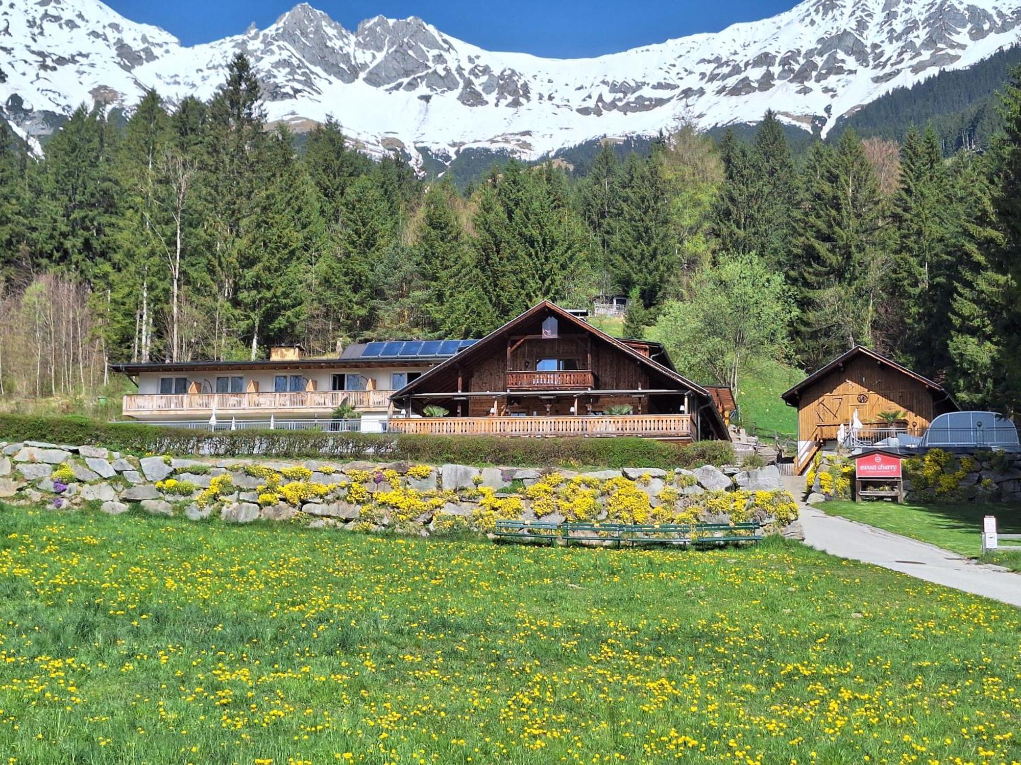 Sweet Cherry - Boutique & Guesthouse Tyrol Innsbruck Ngoại thất bức ảnh